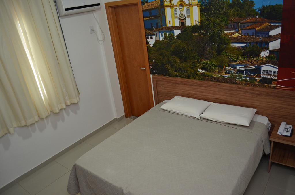 Hotel Grande Minas Vespasiano Rum bild
